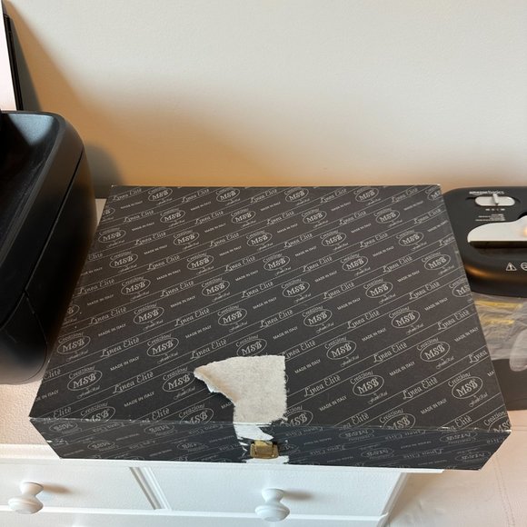 Beautiful  Serving Tray -- Vintage - Picture 6 of 6